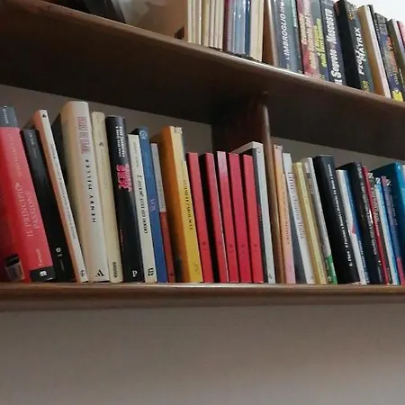 La Maison Des Livres Appartement Sassari